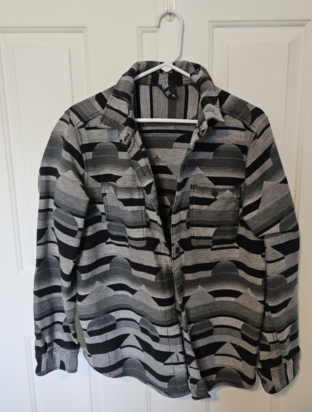 Mountain Hardwear Black & Gray Striped Lightweight Shirt Jacket